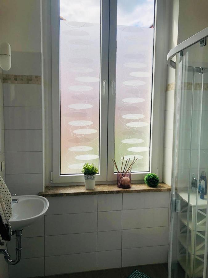 Villa Hanseart Luebeck - Privatzimmer In Zentraler Lage Buitenkant foto