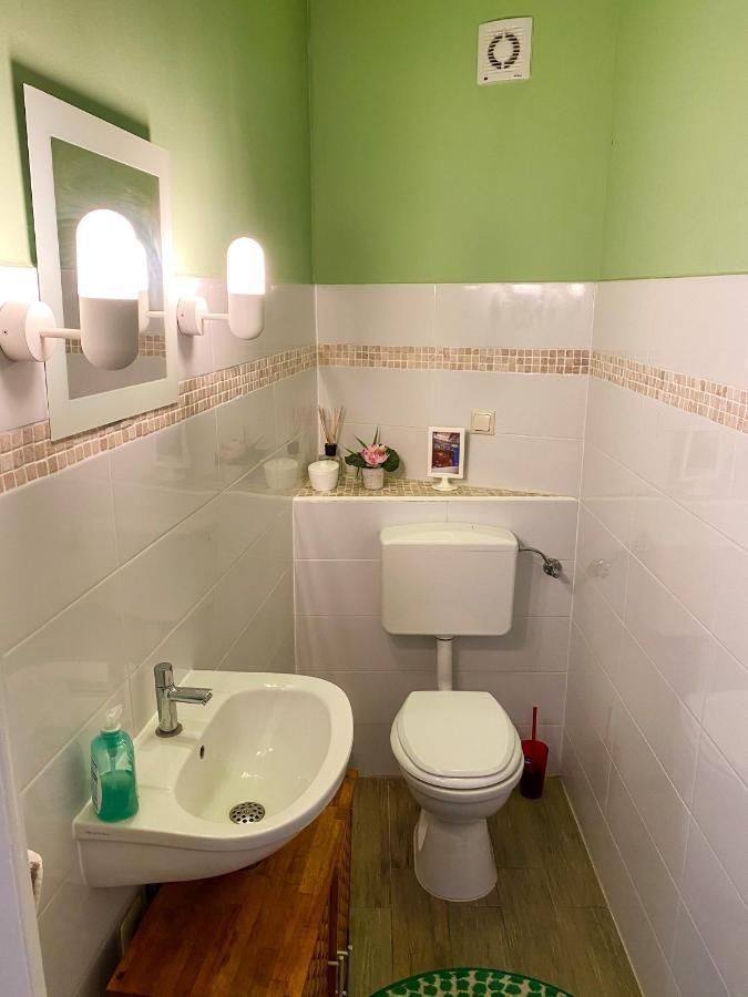 Villa Hanseart Luebeck - Privatzimmer In Zentraler Lage Buitenkant foto